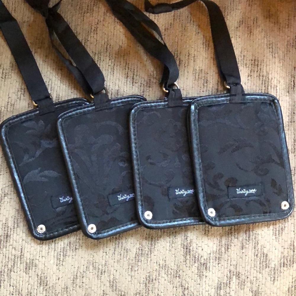 Thirty One Black Damask Luggage Tags